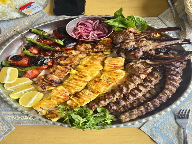 Karun Mixed Platte (4 Pers.)